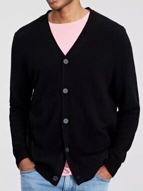 Excellent Condition Men’s Club Room Cardigan Medium